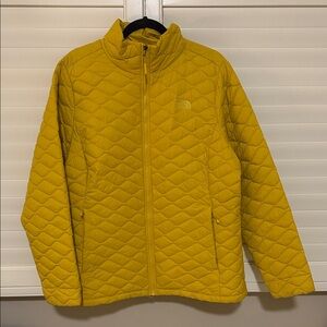 The North Face Women's Bright Yellow thermal ball Jacket